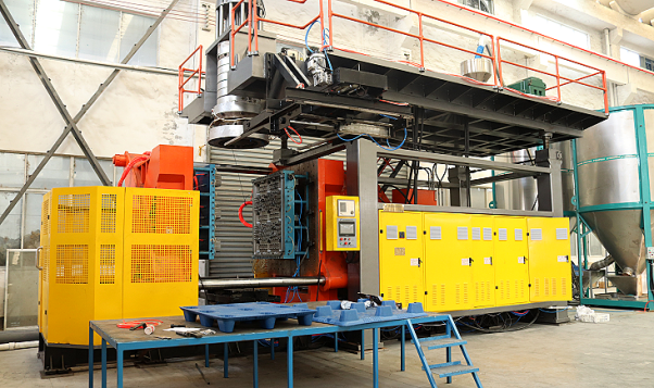 九腳塑料托盤如何生產(chǎn)？塑料托盤廠家來解惑